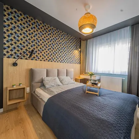 Spacious By Rentujemy Apartamento Łódź